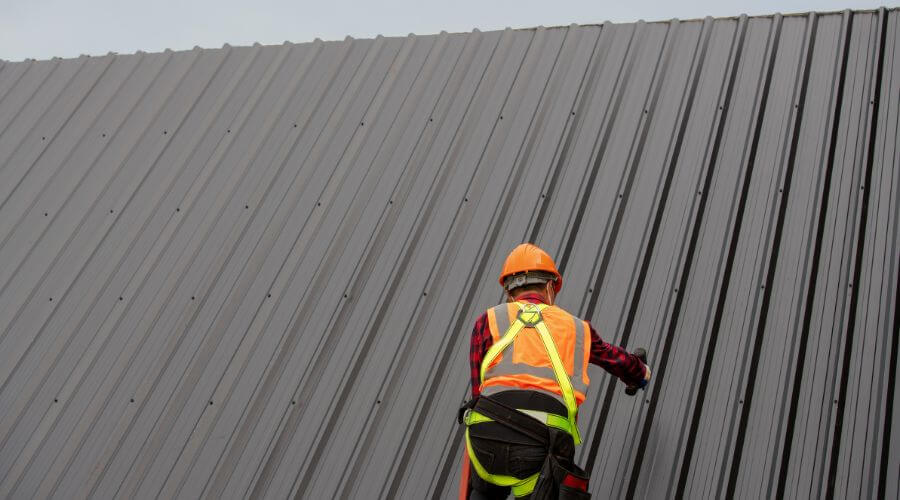 Professional gutter cleaning in Hallowell, ME